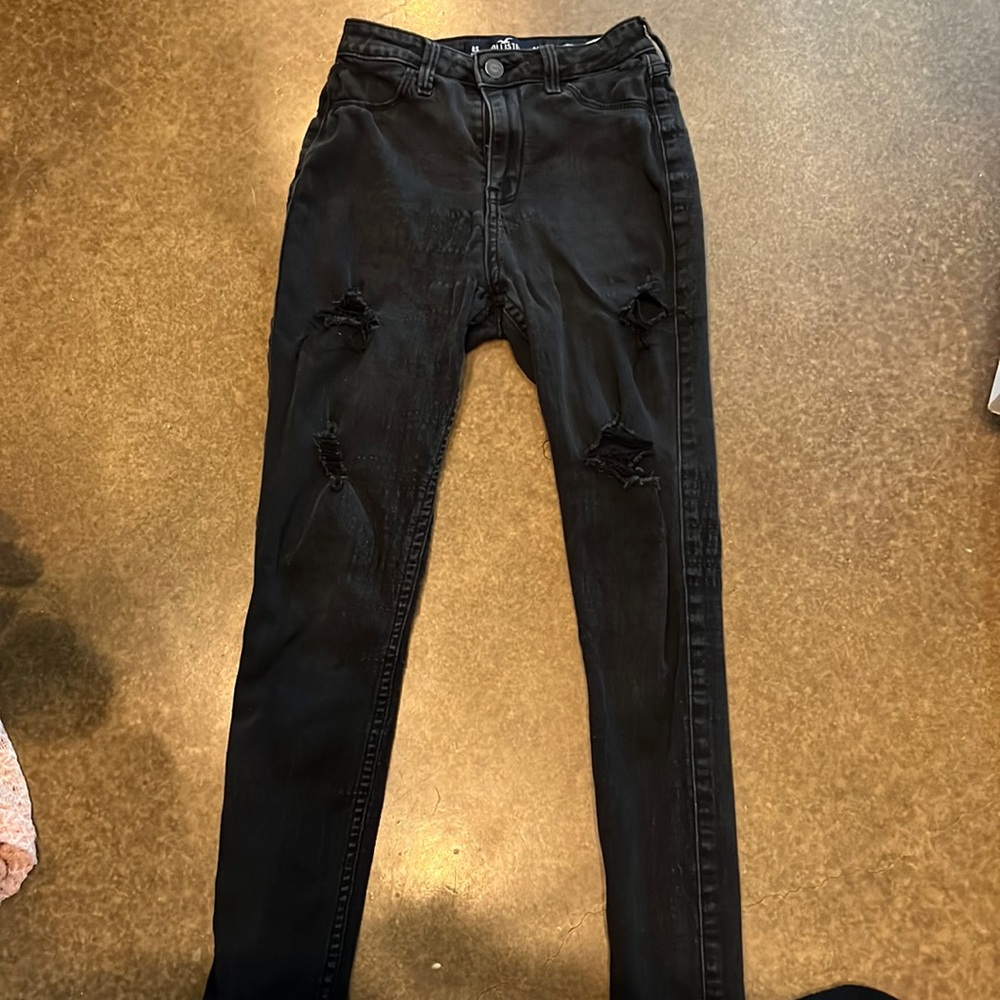 Black Hollister curvy high rise skinny jeans
